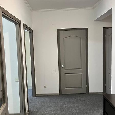Zhalgin'S Apartments 1 Turksib Экстерьер фото
